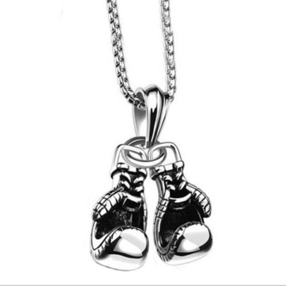 Silver Boxing Glove Necklace with 24"‎ Silver Chain - Picture 5 of 5